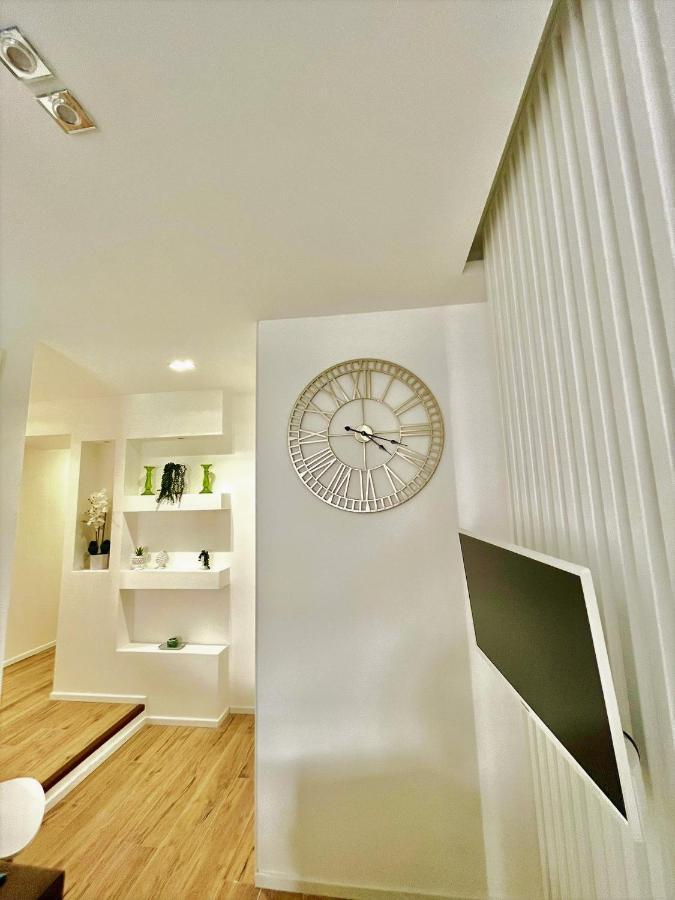 Wood & White Apartment Palermo